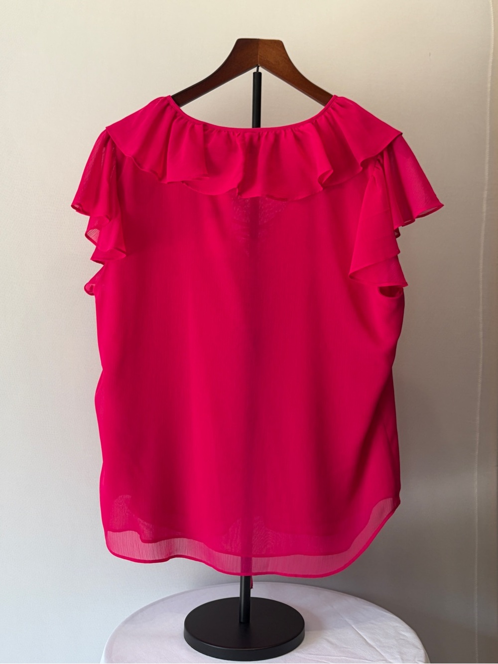 Ralph Lauren Georgette Pink Ruffle V-Neck Sleeveless Blouse - Picture 3 of 3